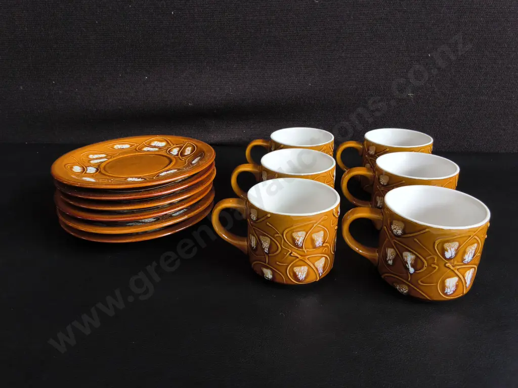SET OF 6 VINTAGE CERAMIC CUP AND SAUCERS, MADE IN JAPAN Image 1++