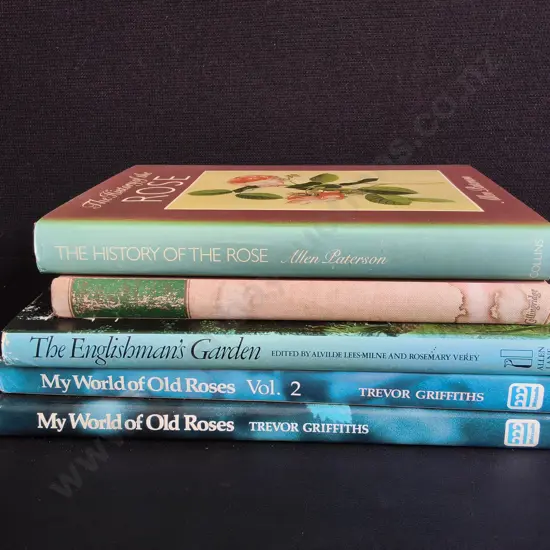 5 GARDEN BOOKS