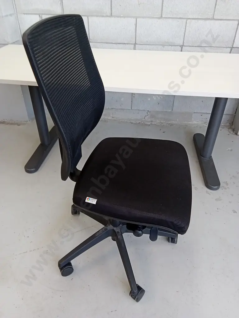 WORKSTATION SOLID STEEL LEGS, INCLUDING CHAIR, H 72CM X L 200CM X W 80CM Image 1++