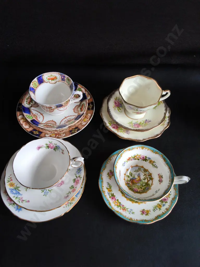 4 VINTAGE TEA CUP AND SAUCERS SETS Image 1++