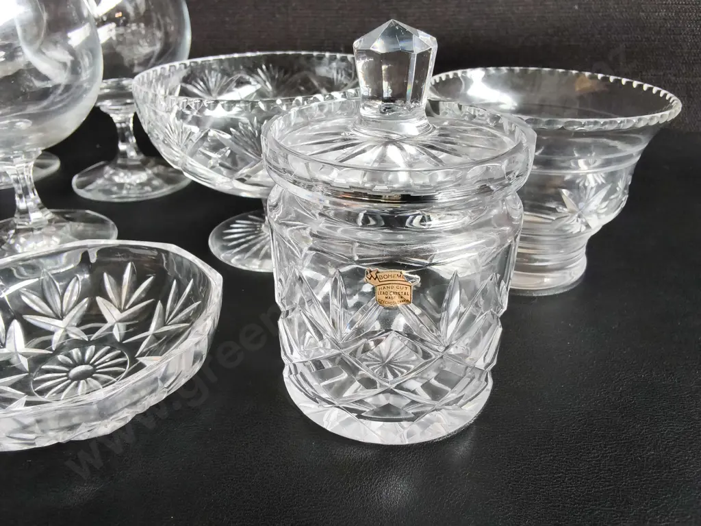 MIX OF VINTAGE CRYSTAL AND GLASSWARE, 8 PIECES, TALLEST H 14 CM Image 1++