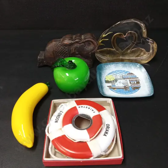 MIX OF ITEMS TALLEST H11CM