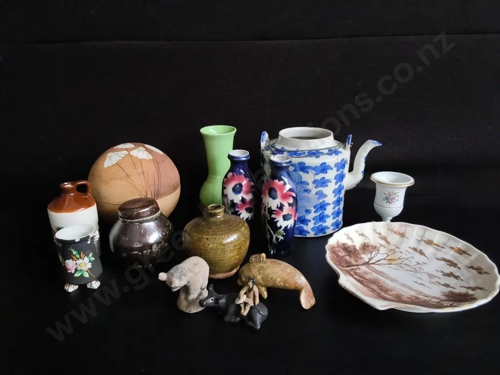 MIX OF VINTAGE CERAMIC, PORCELAIN AND DECORATIVE ITEMS, TALLEST H 16 CM Image 1++