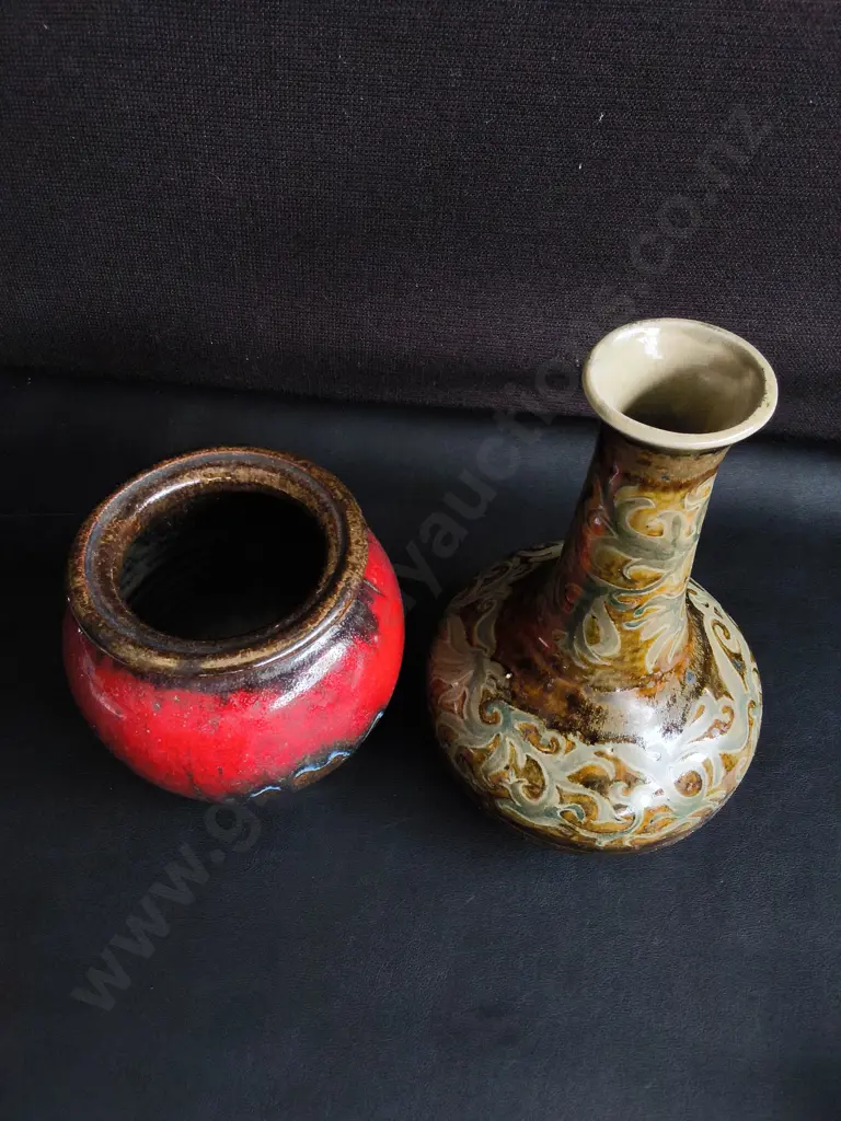 PAIR OF VINTAGE STUDIO POTTERY VASES, TALLEST H 25 CM Image 1++
