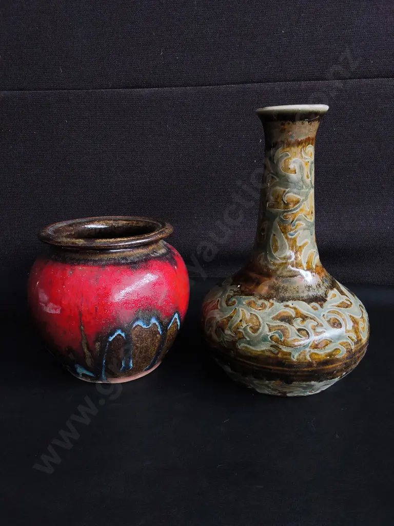 PAIR OF VINTAGE STUDIO POTTERY VASES, TALLEST H 25 CM Image 1++