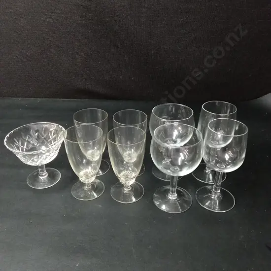 9 ASSORTED GLASSES TALLEST H 13CM
