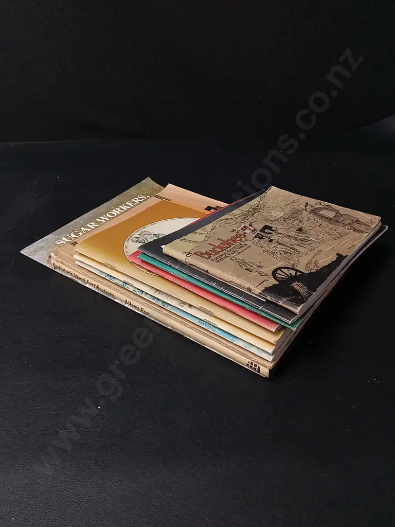 VINTAGE NEW ZEALAND BOOKS Image 1++