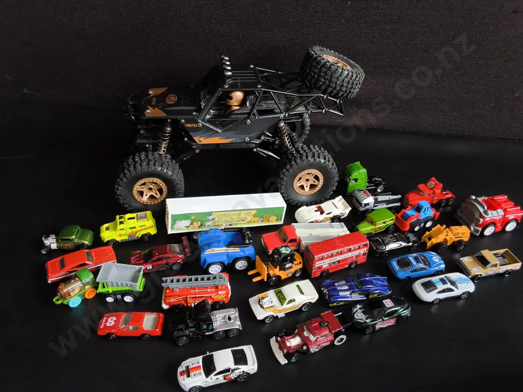 MIX OF TOY CARS Image 1++