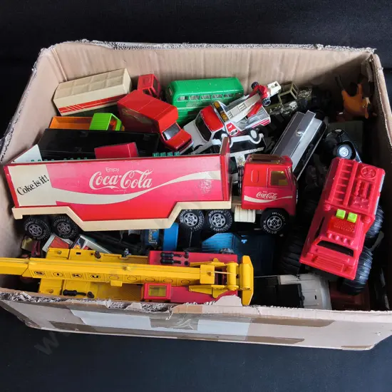 BOX MIX OF TOYS, INCLUDING VINTAGE VEHICLE TOYS