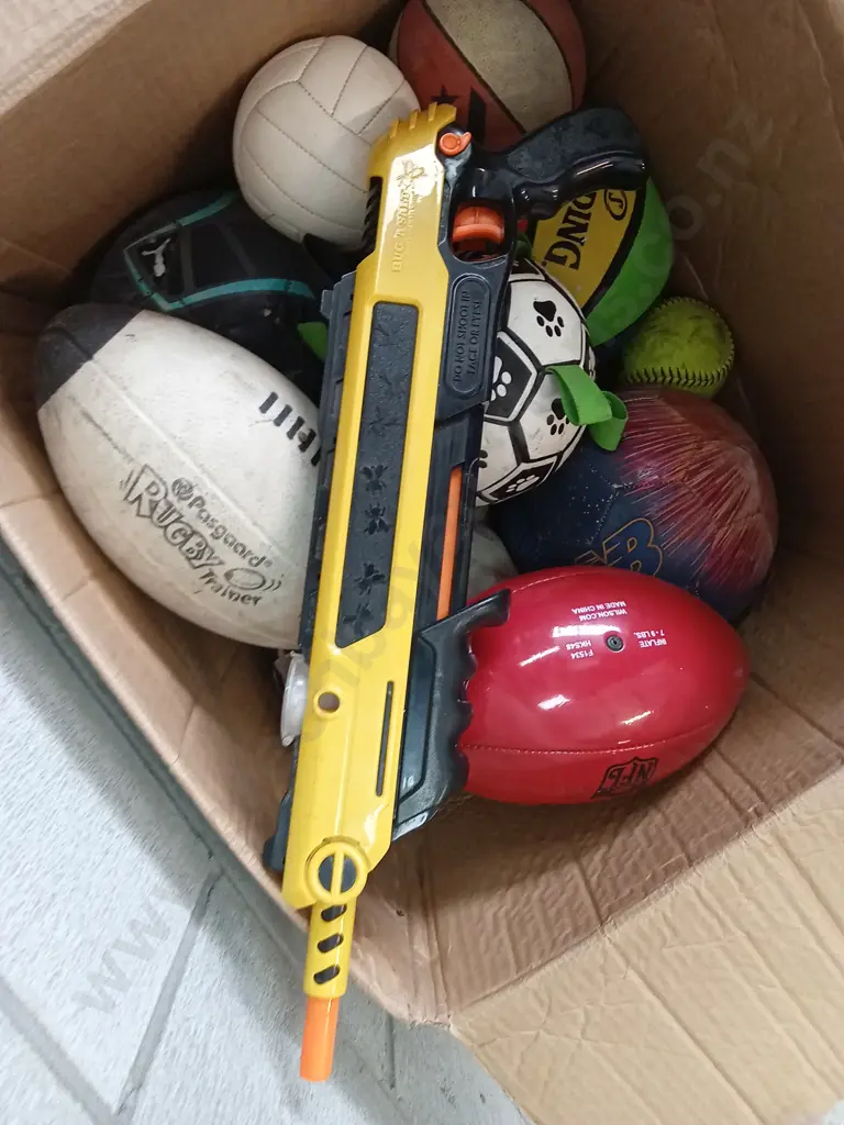 BOX OF ASSORTED BALLS AND SALT GUN Image 1++