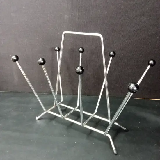 VINTAGE SPUTNIK MAGAZINE AND RECORD HOLDER, 1 FOOT MISSING AS PICTURED