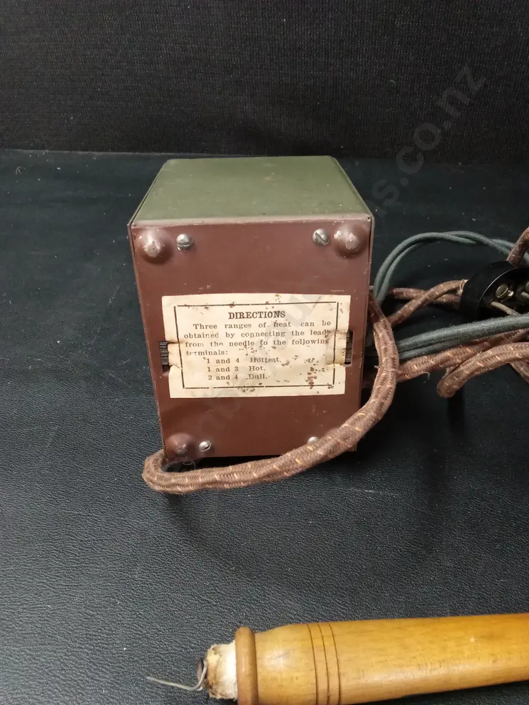 2 VINTAGE WOOD BURNING MACHINES Image 1++