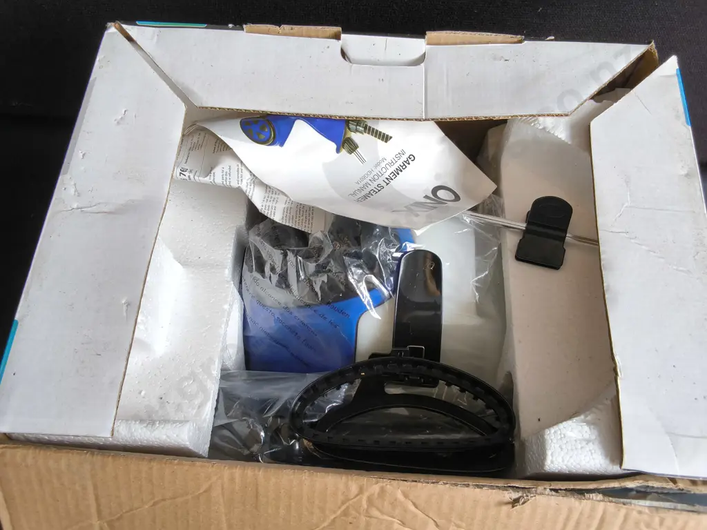 BRAND NEW GARMENT STEAMER, BOXED Image 1++