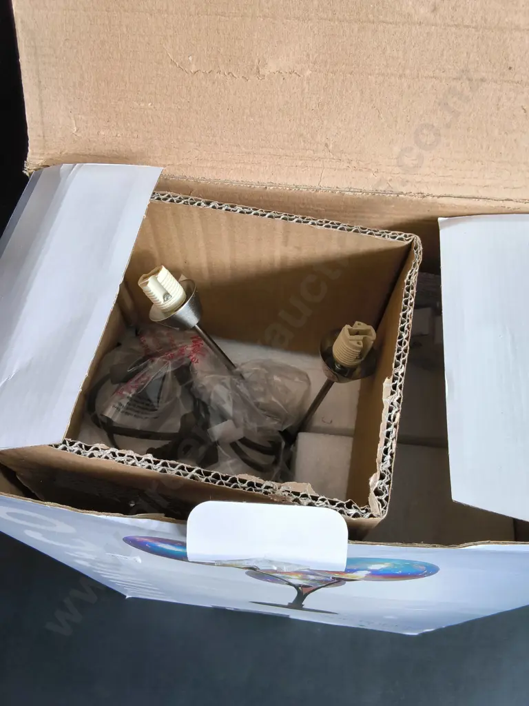 BRAND NEW LAMP, BOXED Image 1++