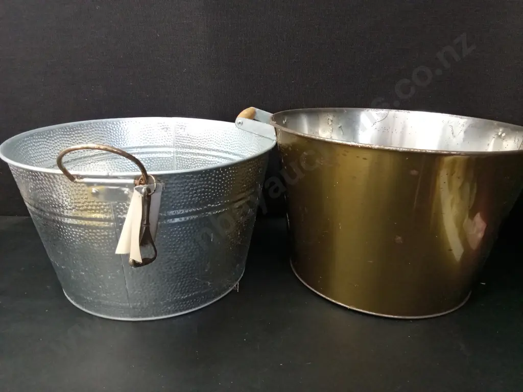 2 BUCKETS TALLEST H25CM Image 1++
