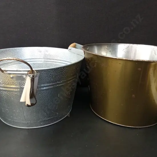 2 BUCKETS TALLEST H25CM