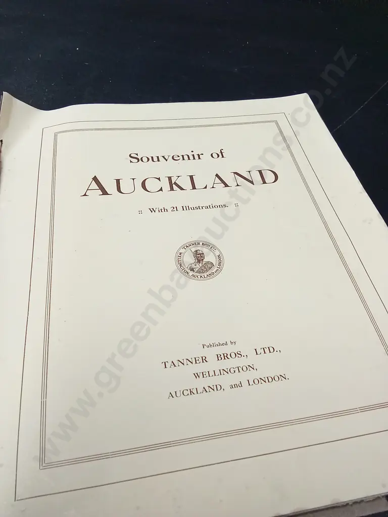 VINTAGE SOUVENIER OF AUCKLAND BOOKLET, ILLUSTRATIONS Image 1++