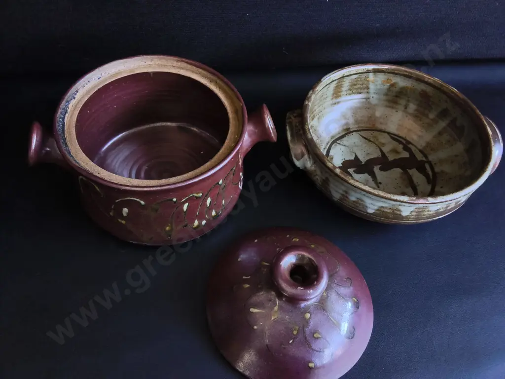 VINTAGE CERAMIC COOKWARE, CLAY STEAMER POT, AND STONEWARE BOWL, WIDEST DIA 21 CM Image 1++