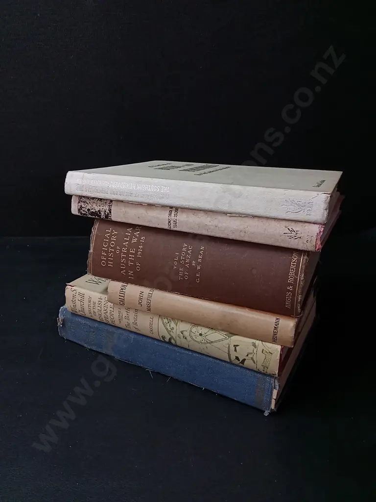 6 VINTAGE BOOKS Image 1++