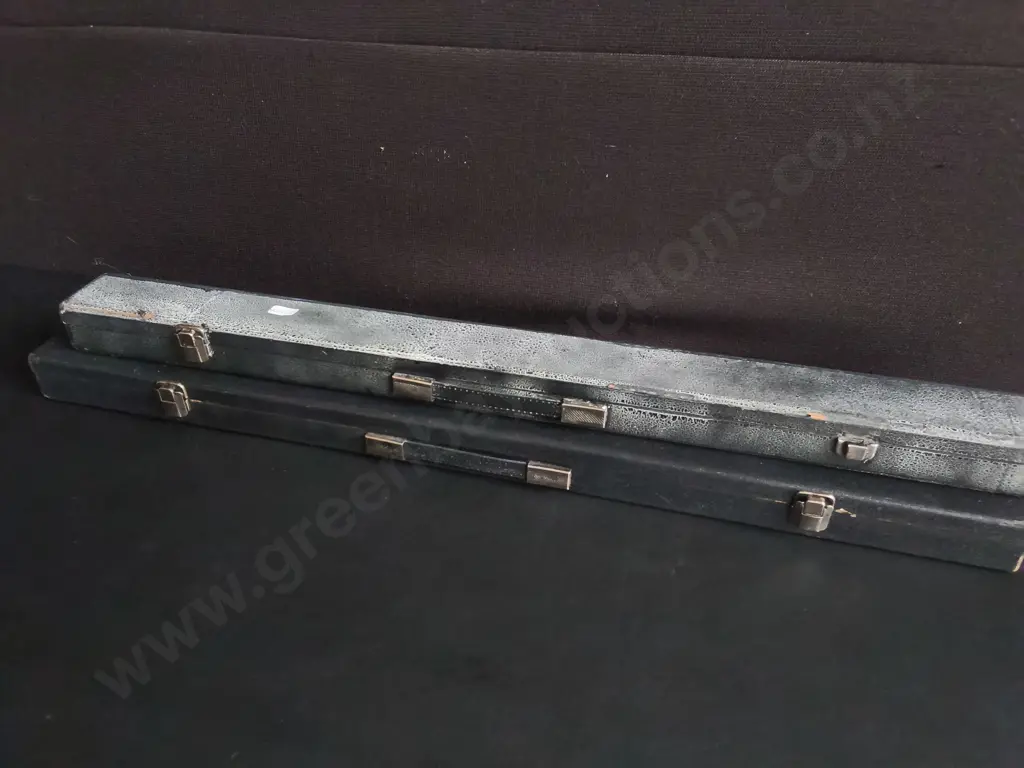 PAIR OF VINTAGE POOL CUES IN CASES Image 1++