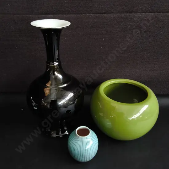 3 PIECES VINTAGE CERAMIC VASES, TALLEST H 30 CM