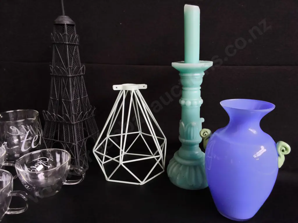 MIX OF DECORATIVE ITEMS, TALLEST H 47 CM Image 1++