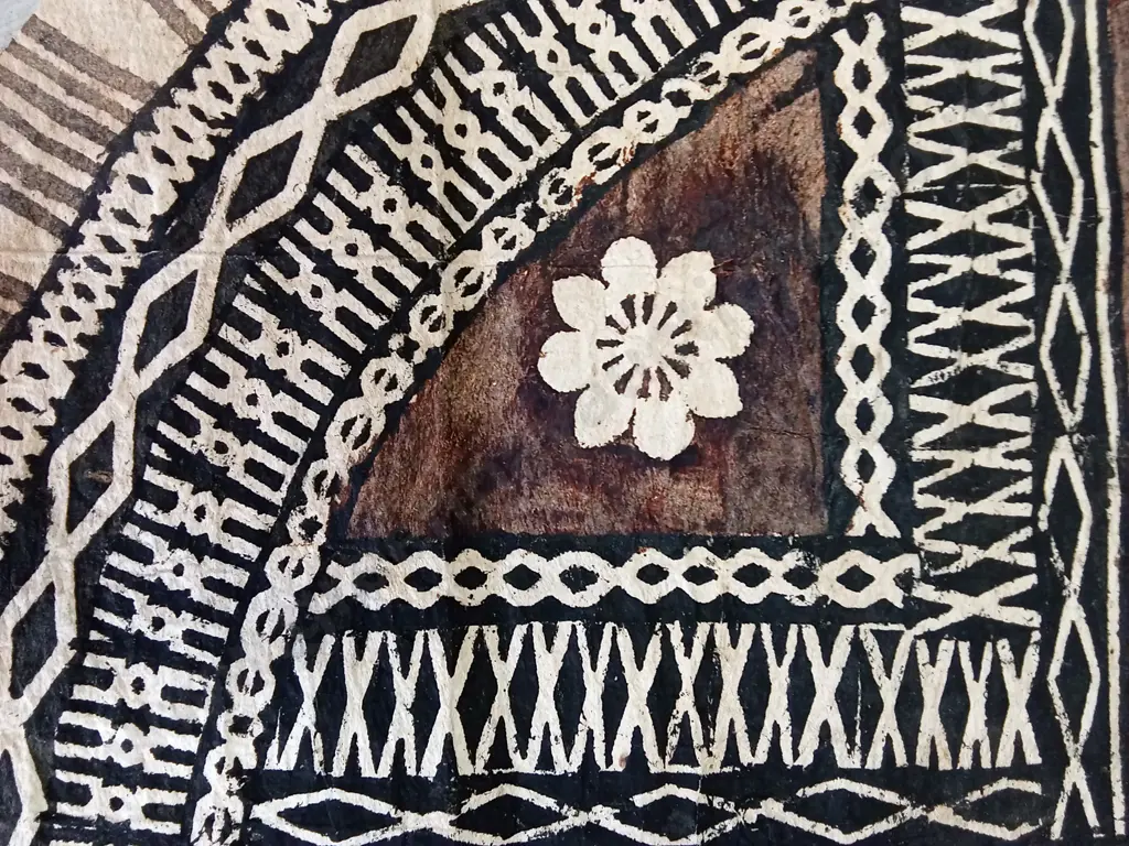 TWO TAPA CLOTH PIECES, 133CM X 58CM & 90CM Image 1++
