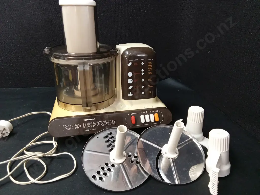 VINTAGE TOSHIBA FOOD PROCESSOR WORKING Image 1++