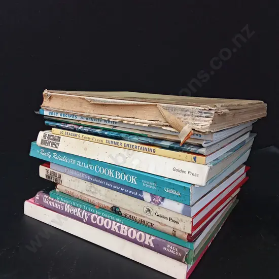 BOX OF COOKBOOKS