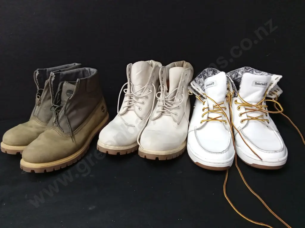3 PAIRS OF TIMBERLANDS SIZE UK8.5W, 9M AND UNKNOWN Image 1++
