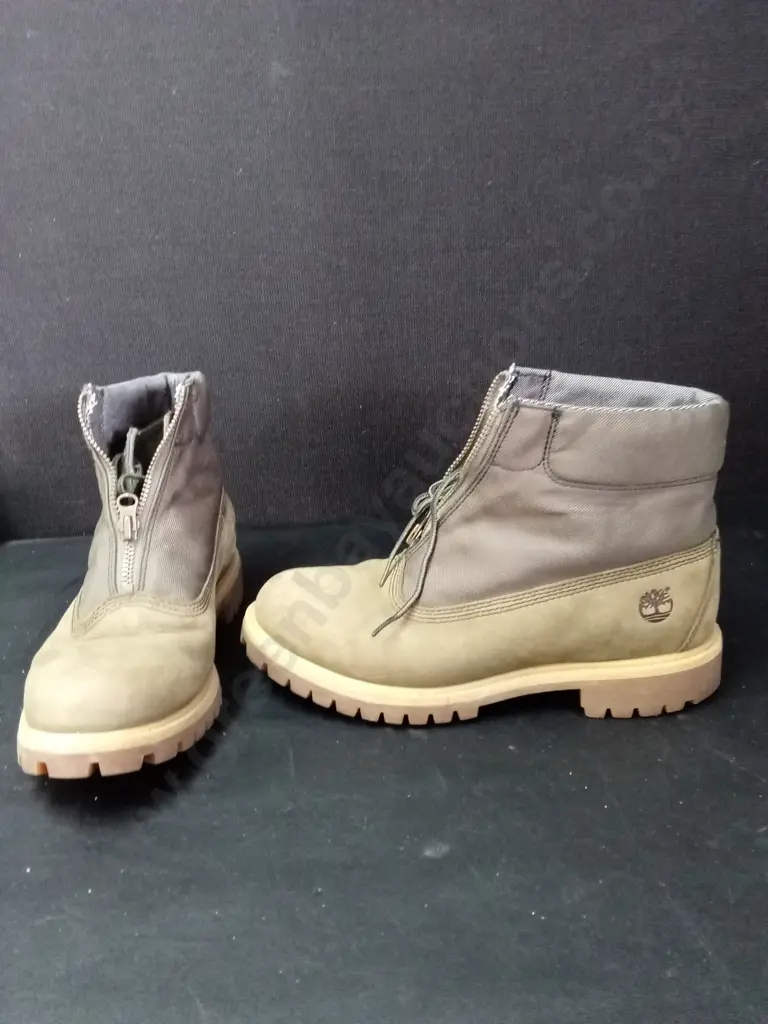 3 PAIRS OF TIMBERLANDS SIZE UK8.5W, 9M AND UNKNOWN Image 1++