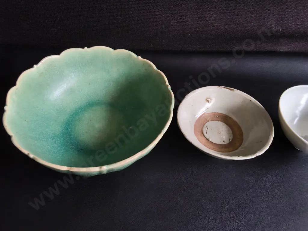 3 PIECES VINTAGE ASIAN BOWLS, WIDEST DIA 21 CM Image 1++