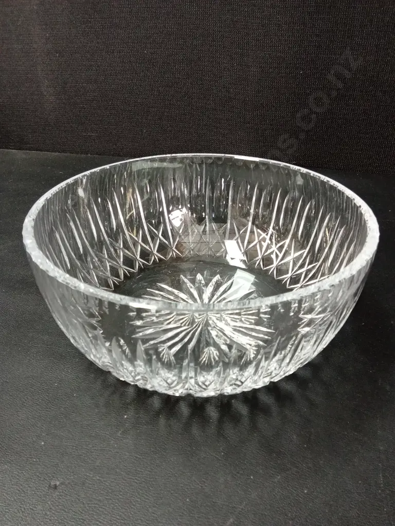 2 GLASS BOWLS LARGEST D20CM Image 1++