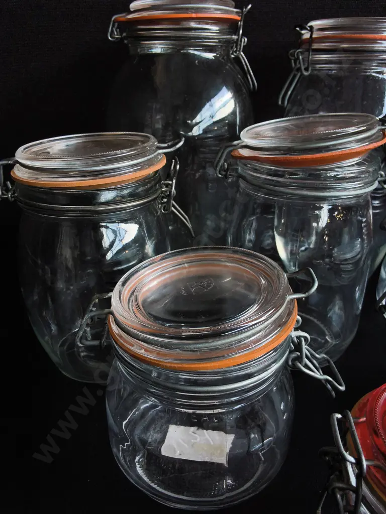 COLLECTION OF CLEAR GLASS CLIP TOP STORAGE JARS, 8 PIECES, TALLEST H 27 CM Image 1++