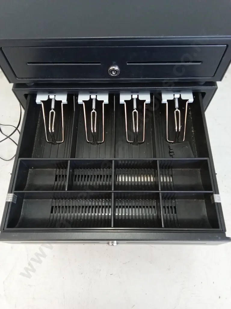 5 CASH DRAWERS WITH ONE UNIVERSAL KEY, H 10CM X W 41CM D X 42CM Image 1++
