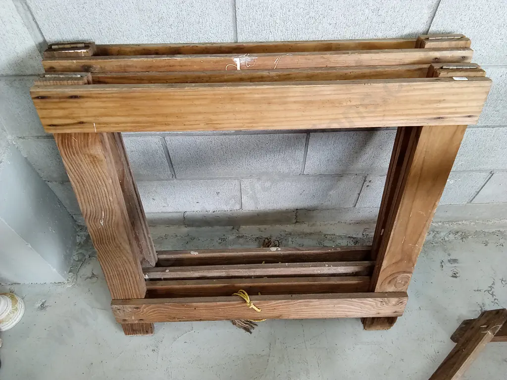 3 WOODEN FOLDING TRESTLES, H 80CM X W 84CM Image 1++