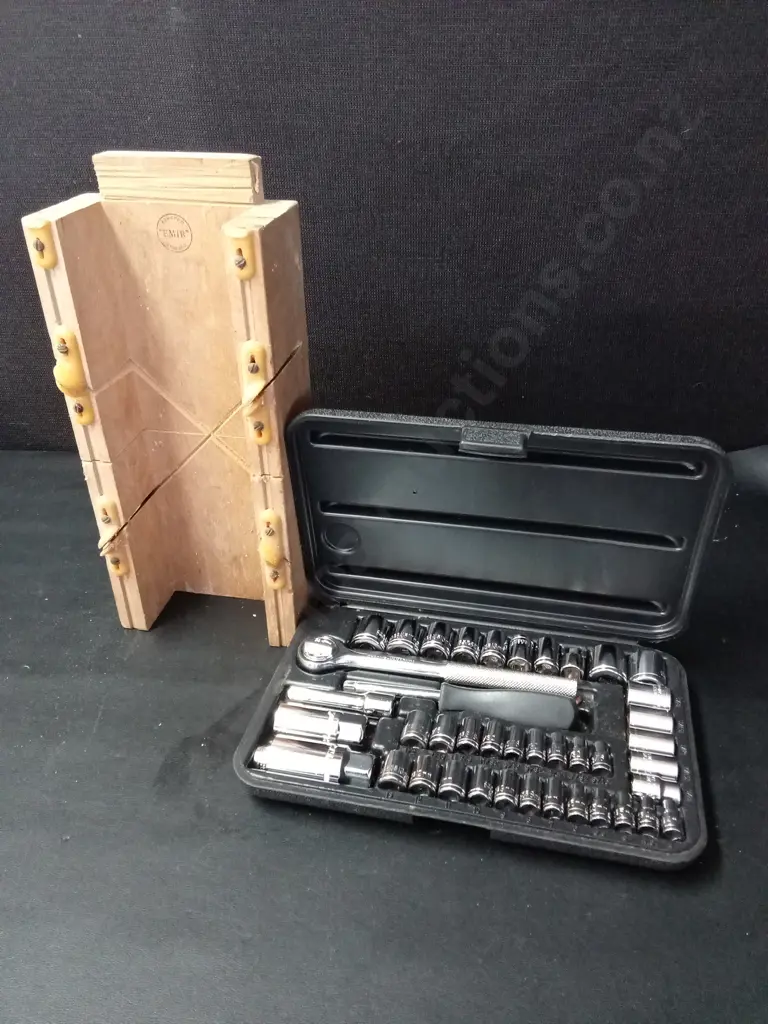 FULLER SOCKET SET AND A VINTAGE WOODEN MITRE BOX Image 1++