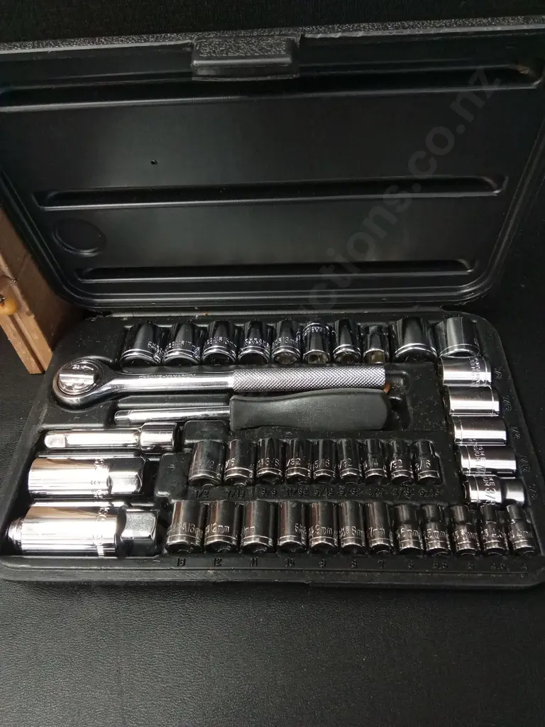 FULLER SOCKET SET AND A VINTAGE WOODEN MITRE BOX Image 1++