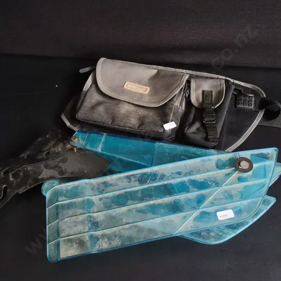 CATERPILLAR TOOL POUCJ AND OEM MAKITA TABLE SAW BLADE GUARD AND RIVING KNIFE ASSEMBLY