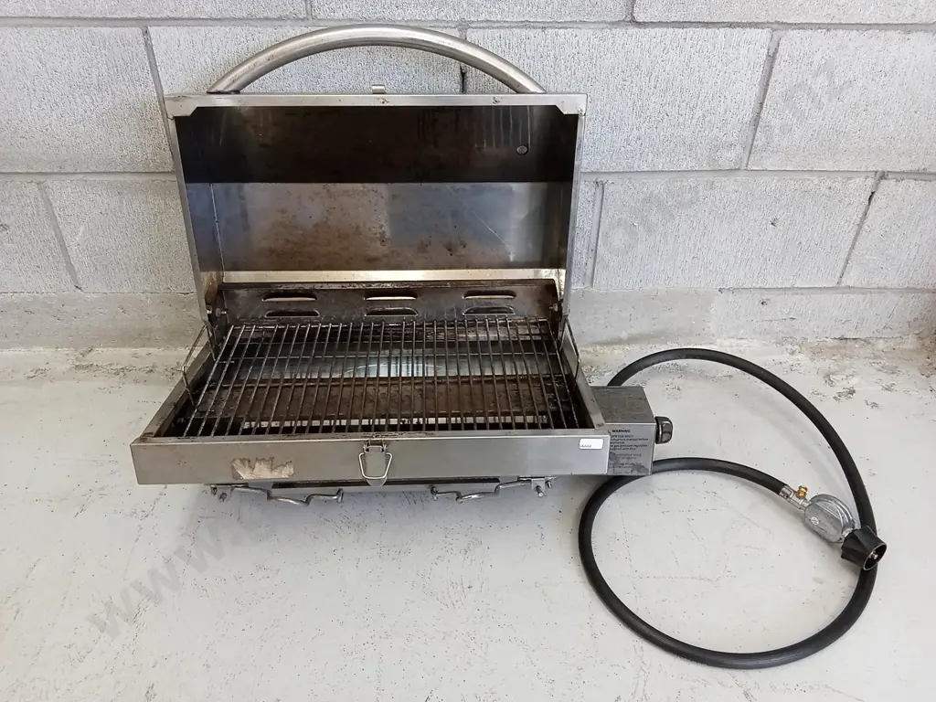 SMALL GASCRAFT PORTABLE BBQ, 32CM X 50CM Image 1++