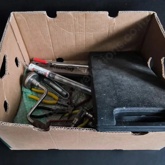 MIXED BOX OF HAND TOOLS