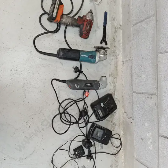 WORKING POWER TOOLS