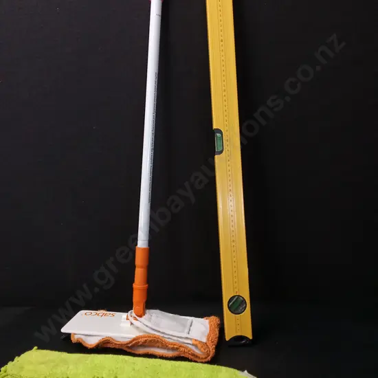 2 MOPS AND A LEVEL