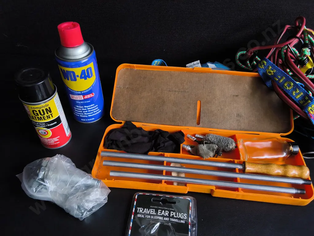 MIX OF MAINTENANCE GEAR Image 1++