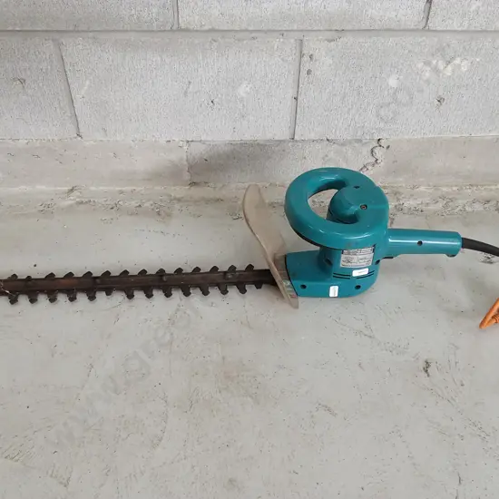 ELECTRIC HEDGE TRIMMER