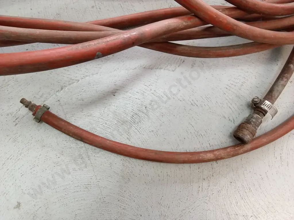 TWO AIR HOSES Image 1++