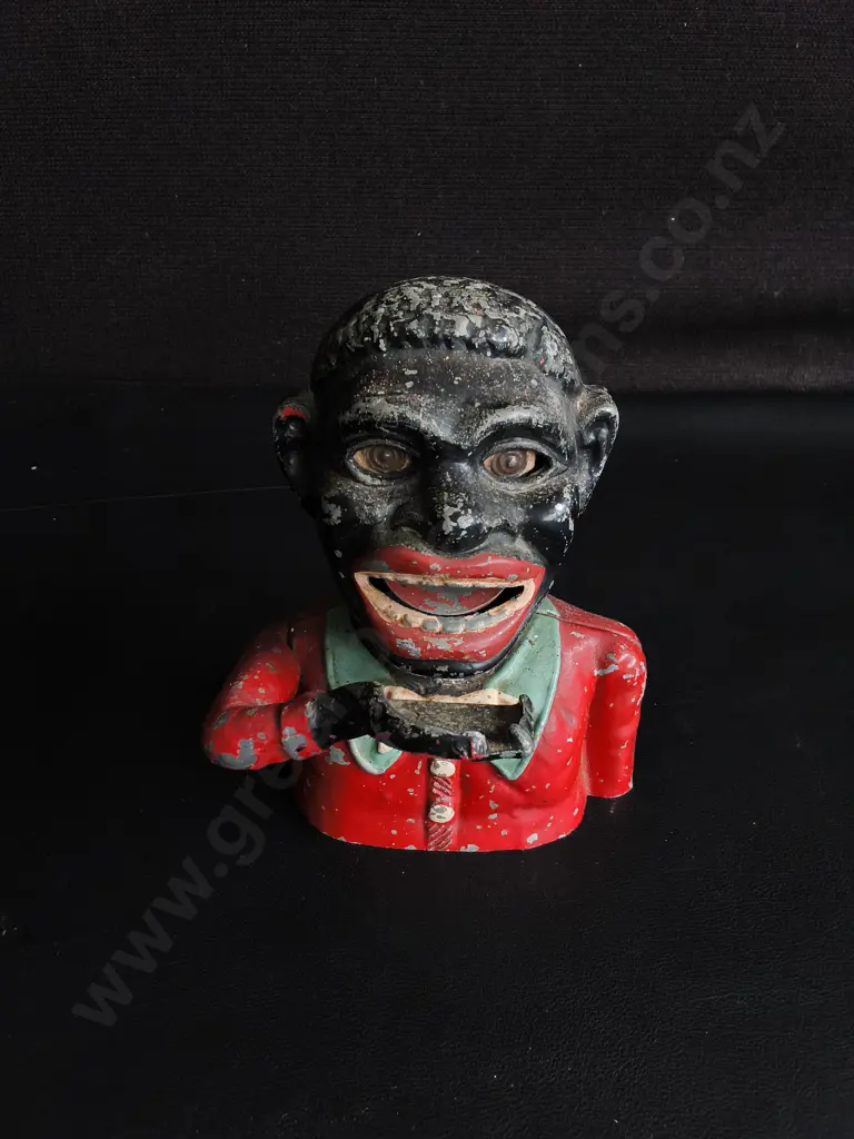 VINTAGE "GREEDY BOY" CAST IRON MECHANICAL BANK, JOHN HARPER & CO. H 14 CM Image 1++