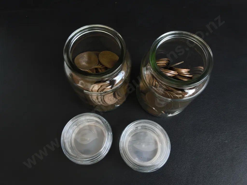 COIN COLLECTION IN 2 JARS, JAR H 13 CM Image 1++