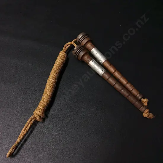 VINTAGE SKIPPING ROPE WITH WOODEN HANDLES