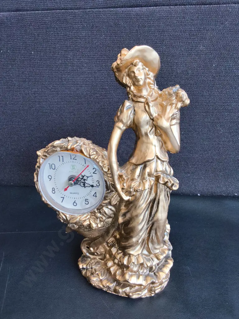 VINTAGE STYLE GOLD RESIN FIGURINE CLOCK, H 23 CM Image 1++